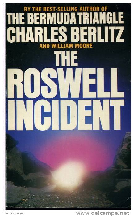 "ROSWELL INCIDENT (A PANTHER BOOK)" av WILLIAM MOORE' 'CHARLES BERLITZ