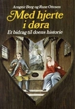 Omslagsbilde av Med hjerte i døra