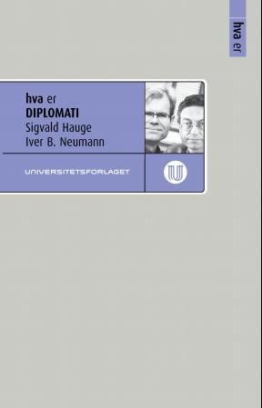 "Hva er diplomati" av Sigvald Hauge