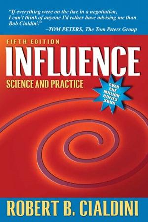 "Influence Science and Practice" av Robert B. Cialdini