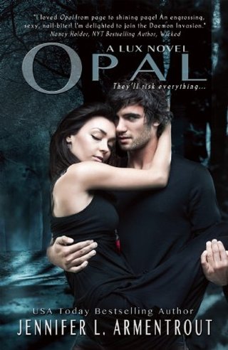 "Opal (A Lux Novel)" av Jennifer L. Armentrout