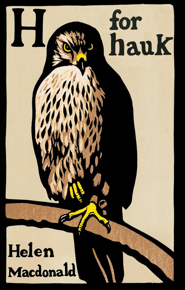 "H for hauk" av Helen Macdonald