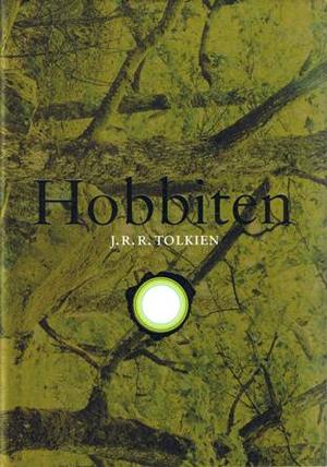 "Hobbiten, eller Fram og tilbake igjen" av J.R.R. Tolkien