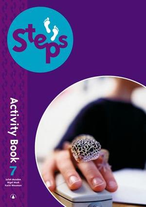 "Steps - activity book 7" av Juliet Munden