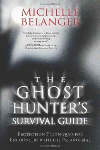 "The Ghost Hunter's Survival Guide - Protection Techniques for Encounters With The Paranormal" av Michelle Belanger