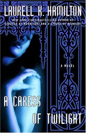 "A Caress of Twilight (Meredith Gentry, Book 2)" av Laurell K. Hamilton