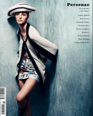 "Personae. Nr. 2 2010 klær, kropp, kultur" av Elisabeth Skjervum Hole