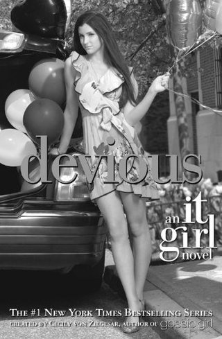 "It Girl #9 Devious" av Cecily von Ziegesar