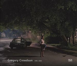 "Gregory Crewdson 1985-2005" av Stephan Berg