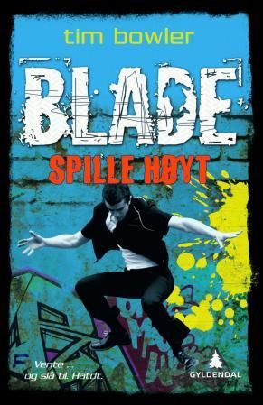 "Spille høyt" av Tim Bowler