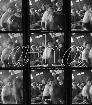 "A-ha the swing of things 1985-2010" av Jan Omdahl