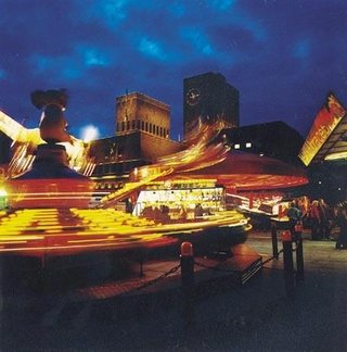 "Byen - bilder av Oslo i dag" av Erik Jalland