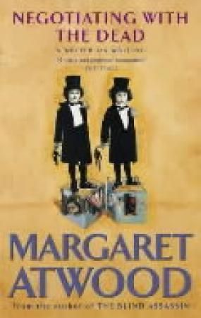 "Negotiating with the dead - a writer on writing" av Margaret Atwood