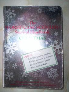 "The worst-case scenario survival handbook - christmas" av Joshua Piven