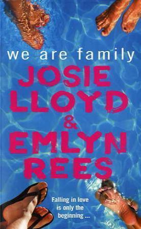 "We are family" av Josie Lloyd