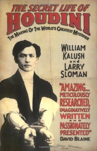 "The Secret Life of Houdini The Making of America's First Superhero" av William Kalush