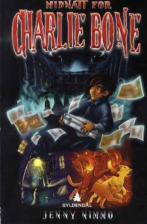 "Midnatt for Charlie Bone" av Jenny Nimmo