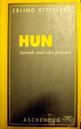 Hun - dikt over Voluspå med oversettelse, originaltekst og kommentarer