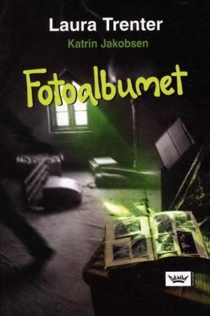 "Fotoalbumet" av Laura Trenter
