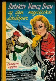 "Detektiv Nancy Drew og den mystiske skiløper" av Carolyn Keene
