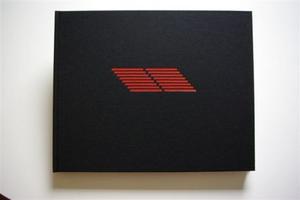 "Fra siden/side-lines" av Espen Tveit