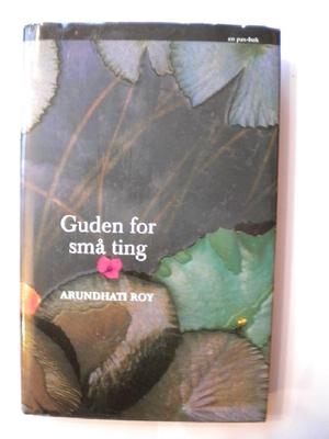 "Guden for små ting" av Arundhati Roy