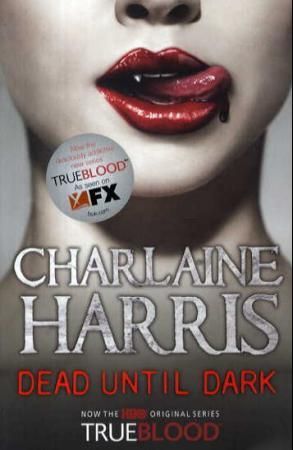 "Dead until dark" av Charlaine Harris