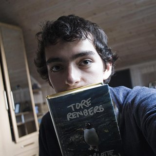 Nicholas  Solø Varela