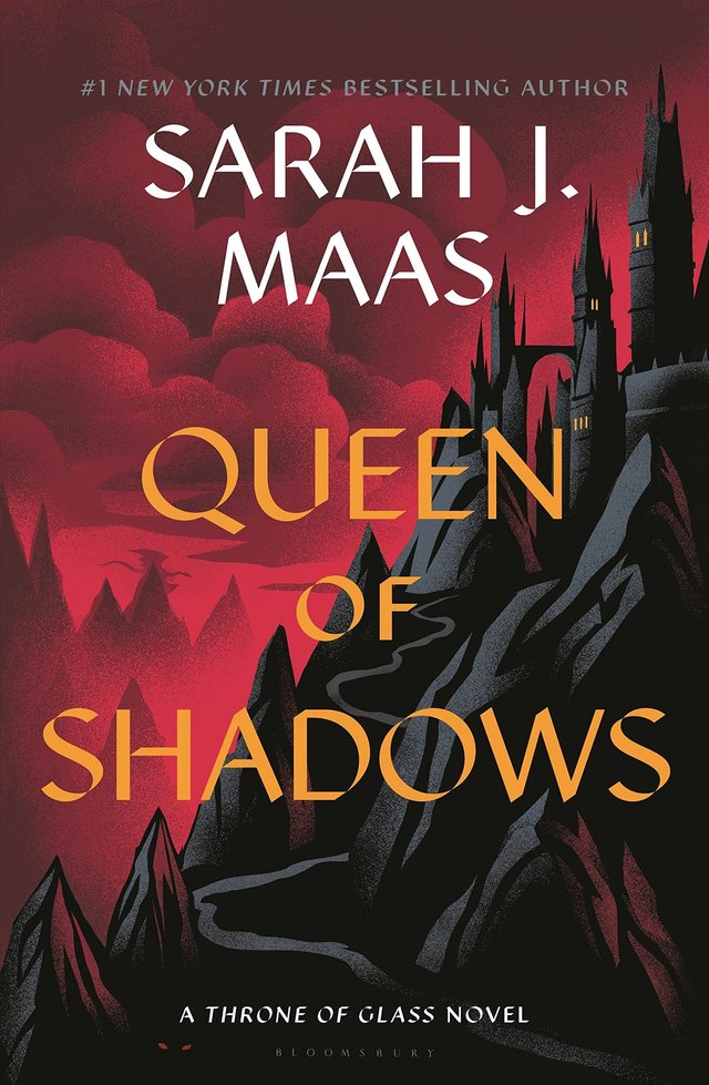 "Queen of Shadows (Throne of Glass)" av Sarah J. Maas