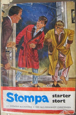 "Stompa starter stort" av Anthony Buckeridge