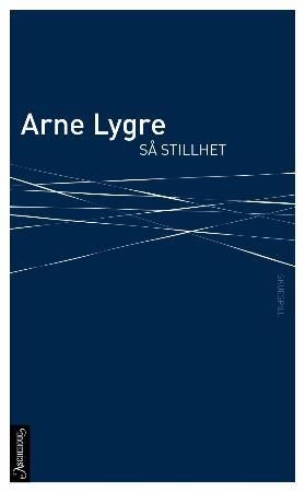 "Så stillhet - skuespill" av A.I.S. Lygre